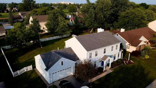 Fort Wayne House | Entire Home in Golf Community - 5 Furnished Bedrooms