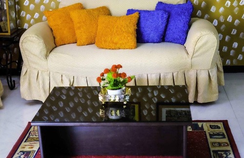 Imus House | Entire Home near SM Molino and Vermosa Ayala