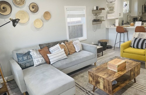 San Pablo House | Entire Home with King Bed, Free Parking, and Outdoor oasis