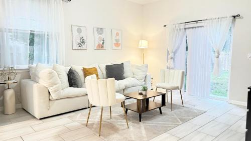 Taft House | Entire House in Orlando close to All Parks