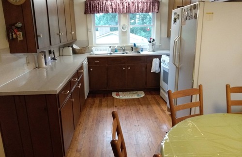Morganton House | Entire House in the Heart of Western Burke County, NC