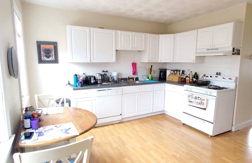 Smith Hill House | Entire House w/Backyard Garden in Providence: July - Aug