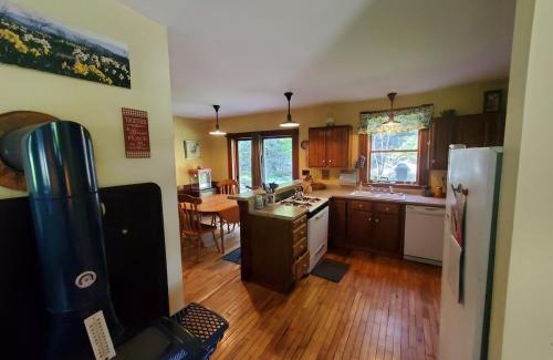 Jay House | Entire Rustic Farmhouse minutes from Jay Peak