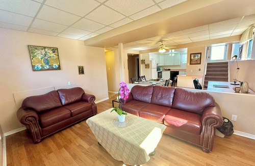Chapel Hill South House | Entire Spacious Tranquil Unit w/FREE Parking
