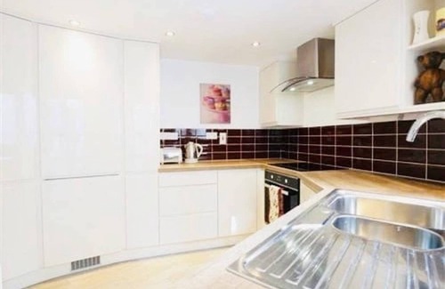 Wexford House | Entire town house for guests, central location.