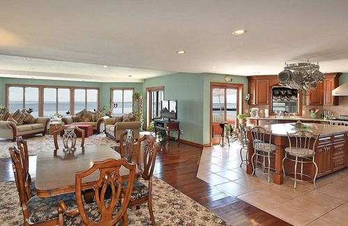 Mastic House | Entire Waterfront Home with Panoramic Views of the Bay and Private Beach