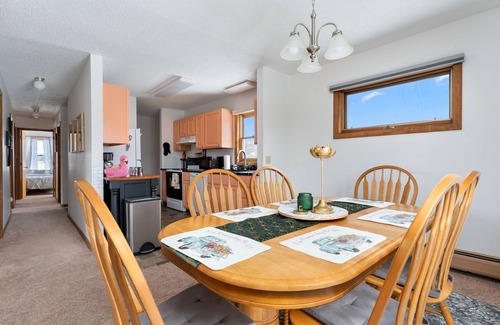 Eastern Vermont House | Epic View of Elmore Mountain - 20 min to Stowe NO Clean Fees