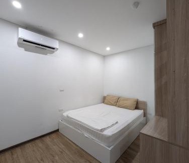 Nghia Đo Apartment | Era Apartment Lac Long Quan