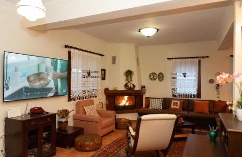 Kalivia House | Ersis Retreat