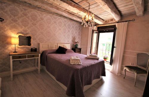 Montejo de la Vega de la Serrezuela House | Wabisabi Townhouse