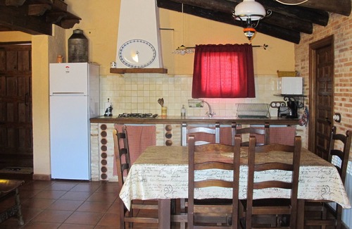 Ossa de Montiel Cottage | Beautiful House in a Natural Park (4 people) Terrace, fireplace, barbecue. cozy