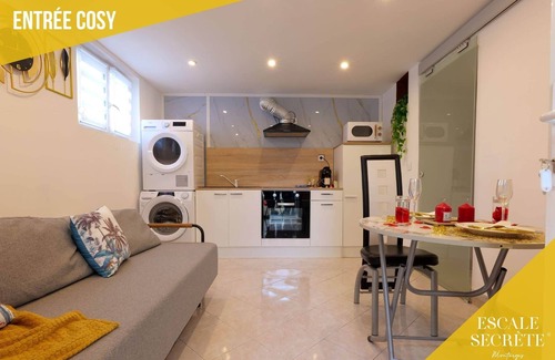 Montargis Apartment | Escale secrète Montargis Jacuzzi Terrace Free parking
