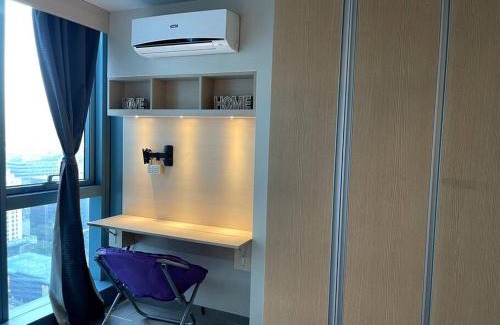 Bonifacio Global City Apartment | Escape 1BR One Uptown BGC w/Sound System