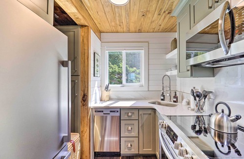 Sugar Mountain Apartment | Escape the summer heat - the perfect couples' getaway!