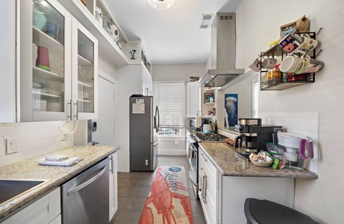 San Jacinto House | Escape to Iggy's Oasis