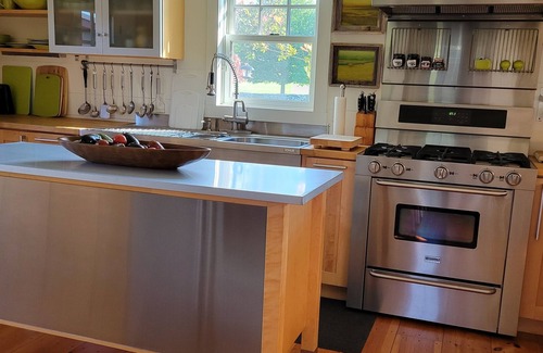 Little Compton House | ESCAPE TO THE ARTFUL BARN W/LONG WEEKENDS MINUMUM 3 NITE