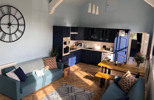 Coedpoeth Apartment | Escape to the Country @ Bron Offa Bach