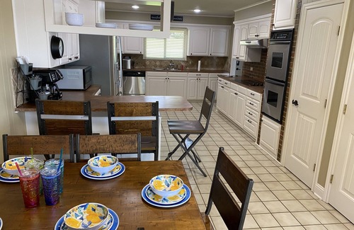 Gladewater House | Escape to the Lake for a Hidden Gem. Magnificent lake side setting.