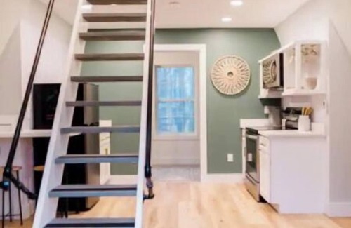 Etlan Apartment | Escape to this unique a-frame cabin minutes from Old Rag Mountain