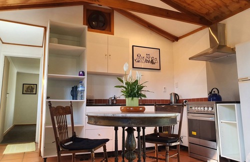 Titoki Cottage | Escape to Titoki, Northland Countryside – A Charming Farm Stay Awaits!