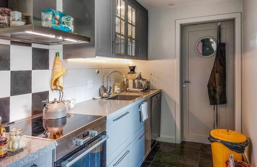 Hassleholm Municipality House | Escape your everyday life and relax in this pretty holiday home with garden.