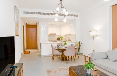 Al Safa Apartment | Escape24 2BR Canal Front Residence Near Al Wasl Safa Park with Skyline and Canal view Dubai