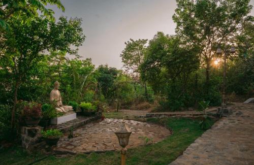 Ghodegaon Hotel | Eshi Resorts and Restaurant - Bhimashankars Jungle Luxury Resort