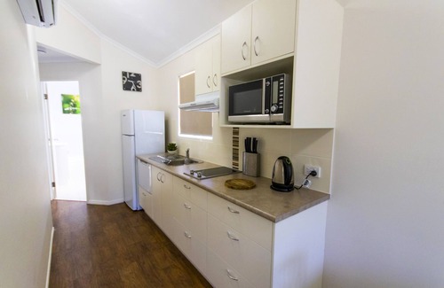 Esk Cabin | Esk Caravan Park & Motel