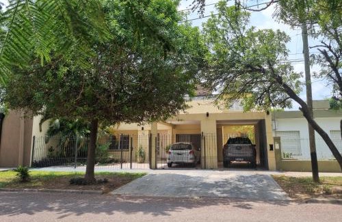 Presidencia Roque Saenz Pena House | ESPECTACULAR CASONA BOUTIQUE con pileta y gym! hasta 4 huéspedes