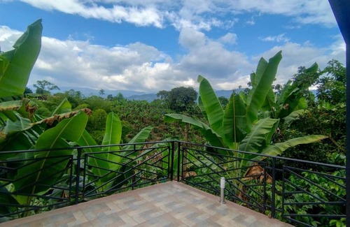 Calarca Bed & Breakfast | Estancia Finca Cafetera El Paraiso