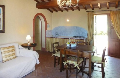 Buti Apartment | Estate in Monte Serra with Pool & Olive Trees