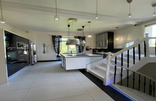 Saint-Pavace House | Estate in Saint-Pavace near Le Mans Circuit