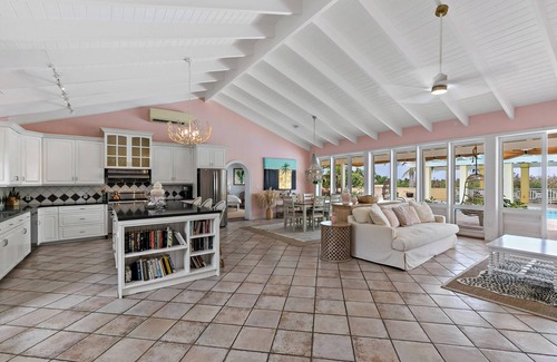 Testman Villa | Estate Shoys St. Croix. Quick walk to the best beach! Luxury house with pool