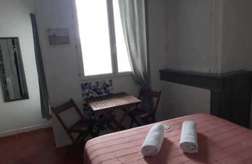 Gimont Bed & Breakfast | etape gimontoise 32 "Chambre tout confort"