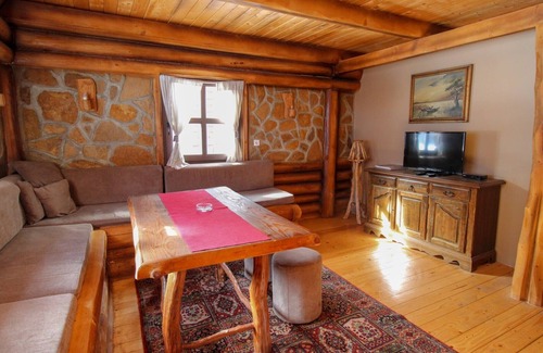 Pale Apartment | Ethno Village Dolina Mira - Two Bedroom Holiday Home (Romanija)
