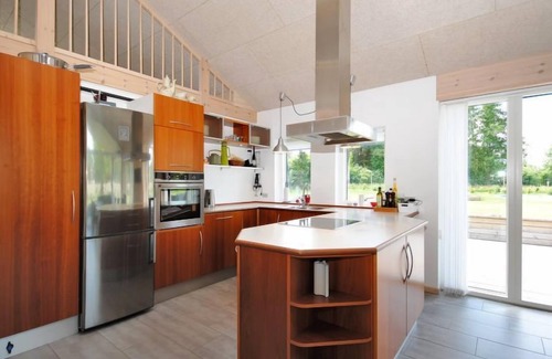 Nøreng House | "Etly" - 600m to the inlet by Interhome