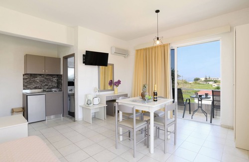 Ialyssos House | Eugenia studios & apartments