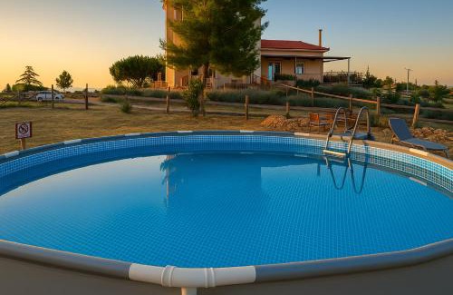 Oropos Apartment | EuZoea Country Home 2