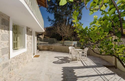 Leonidio Apartment | Ev Zin Basilicum