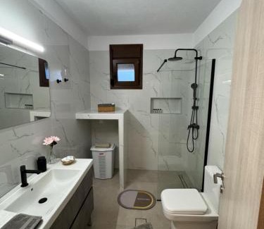 Trikala Apartment | Evan's House