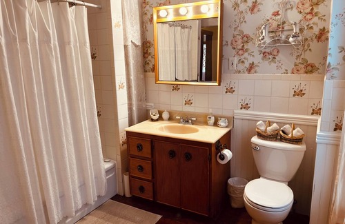 Parrsboro Bed & Breakfast | Evangeline's Tower Bed & Breakfast