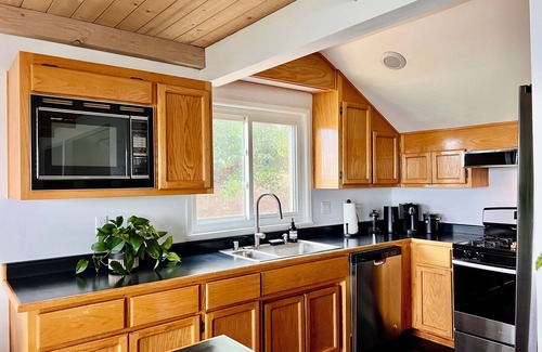 Kelseyville House | Evergreen Lakeview