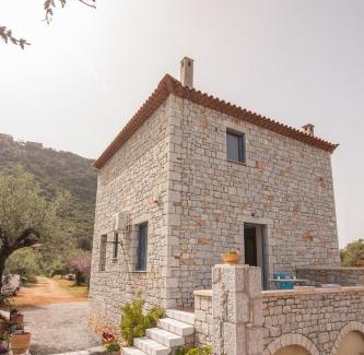 Kardamyli Apartment | Evgeniko Villa