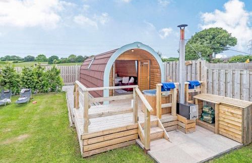Oakenholt House | Ewe Two