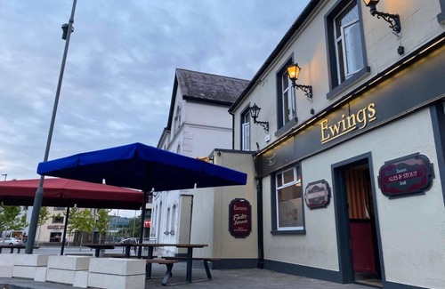 Carlow Apartment | Ewings Bar & Self-Catering Accommodation