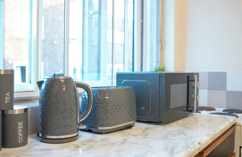 North Woolwich Apartment | Excel & City Airport Cozy 2BR with Workspace Near DLR