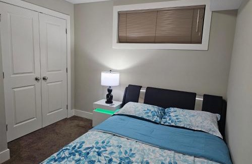 Evanston Apartment | Excellent 2 Bedroom Basement Suite Apartment