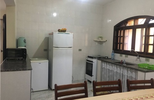 Cidade Nova Peruibe House | Excellent house with 2 suites and 1 bedroom, swimming pool, barbecue and prox. from the sea