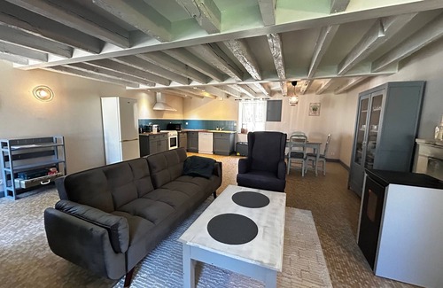 Lesigny House | Exceptional Cottage in Lésigny with Covered Pool