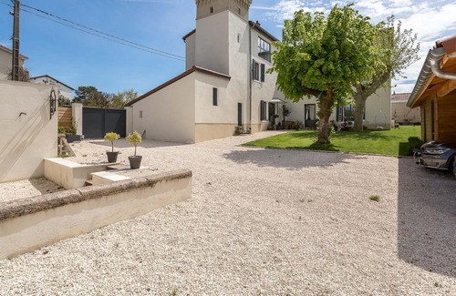 Sainte-Foy-les-Lyon Villa | Exceptional villa / Swimming pool /